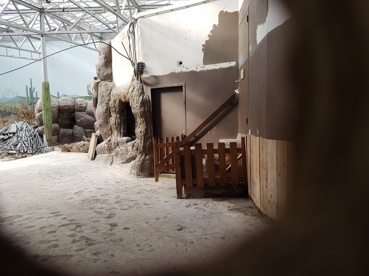 Construction-site Oceanium