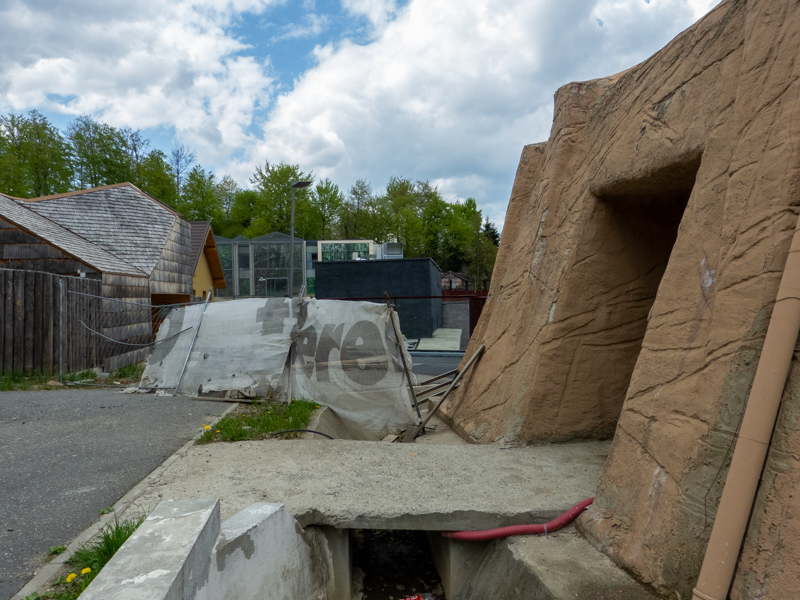 Construction site sea worlds