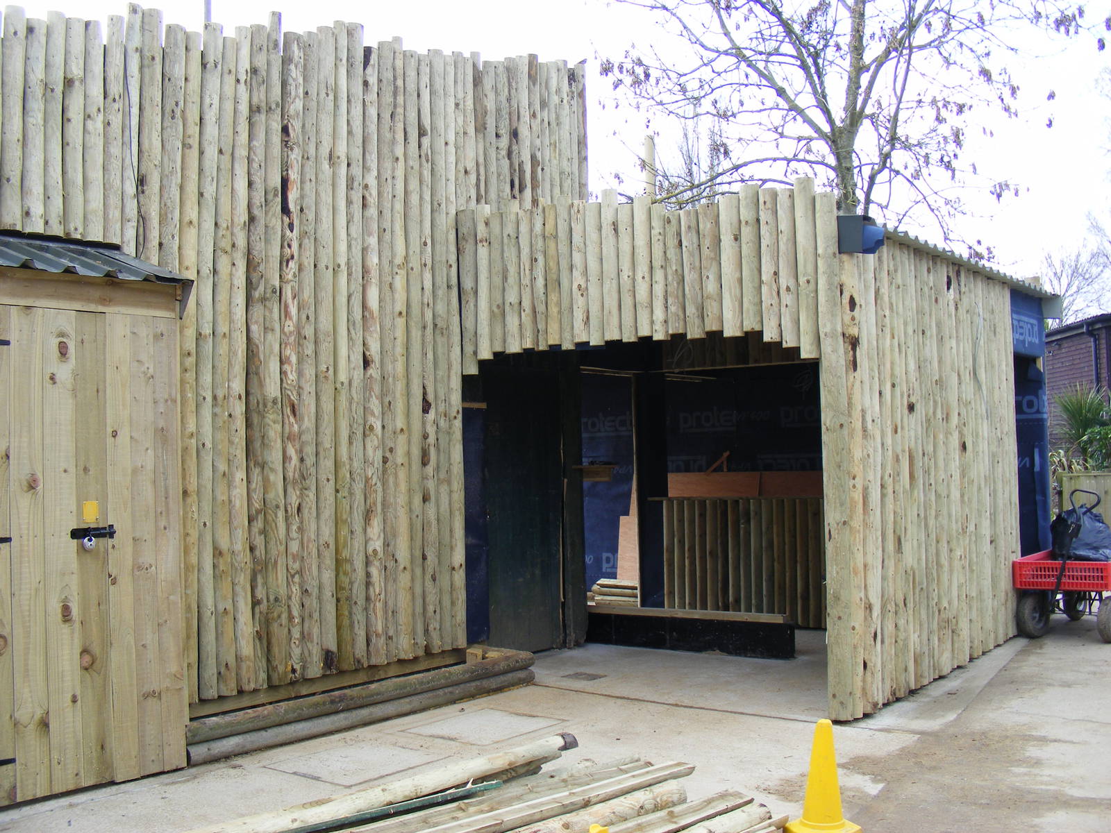 Construction work on the Lory Landing exhibit at Drusillas Park, 20 March 2