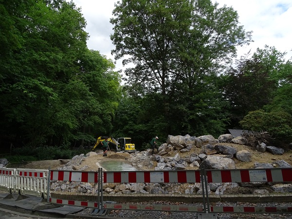 Construction works (takin enclosure expansion)