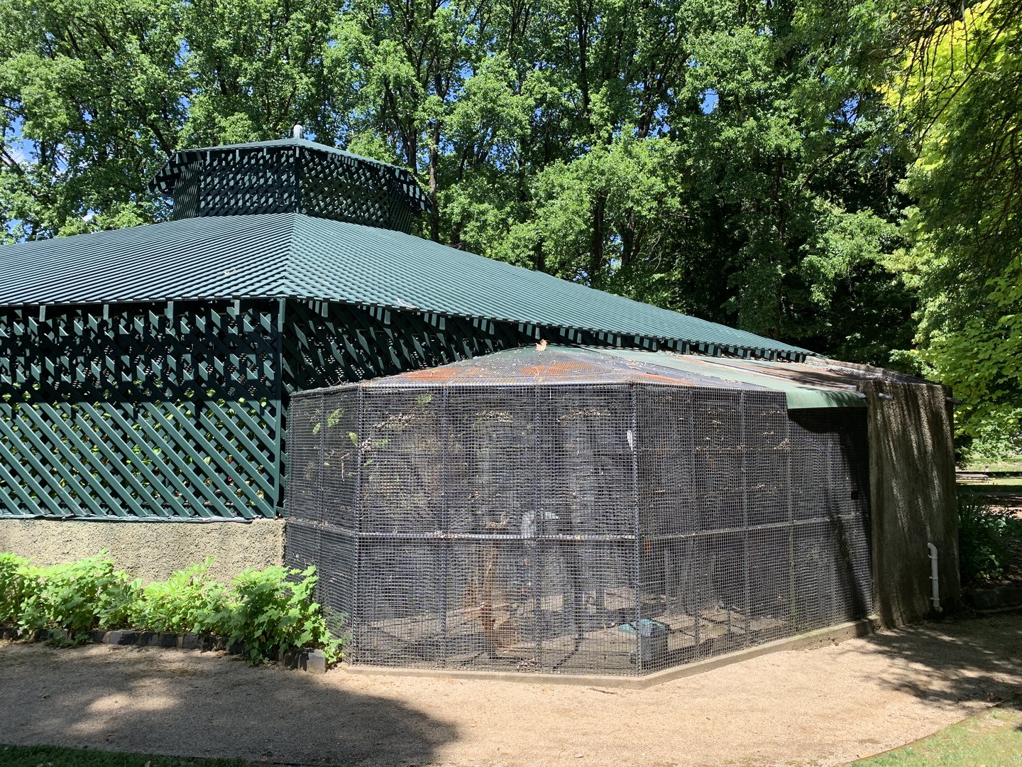 Cook Park Fernery Aviary