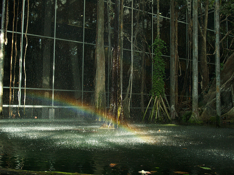 Cosmocaixa - Indoor rainbow