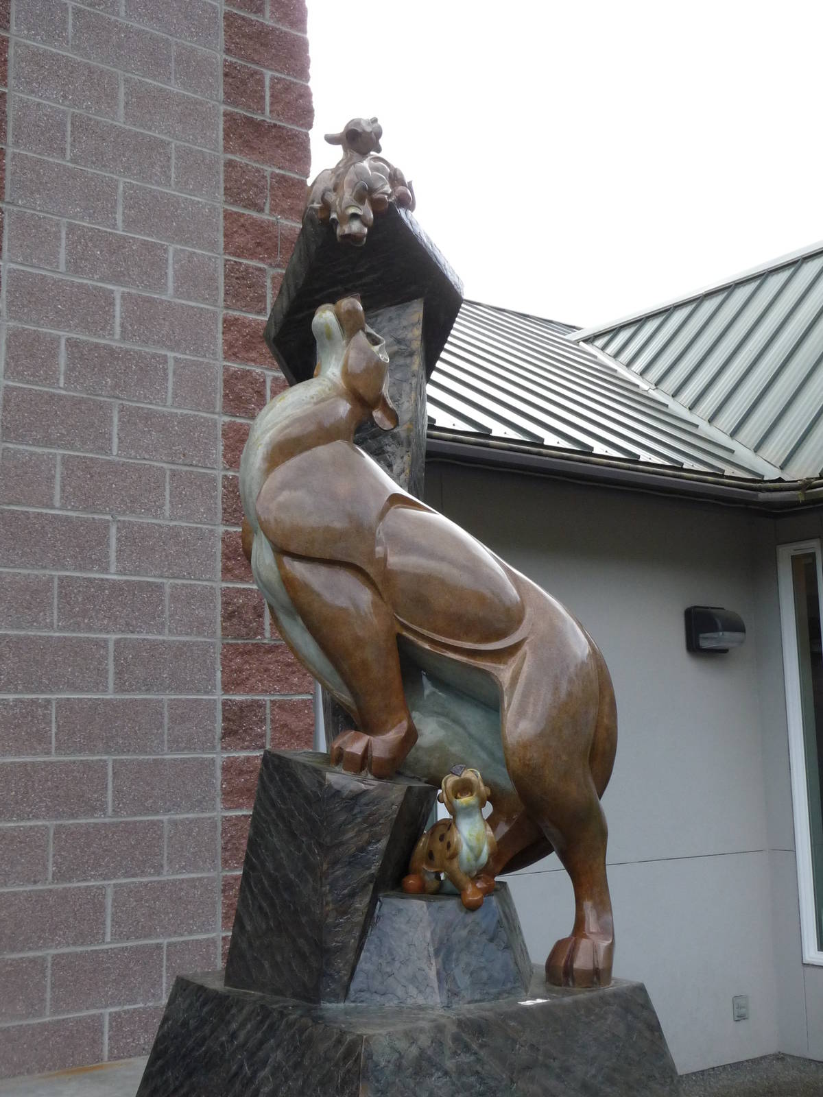 Cougar Statue