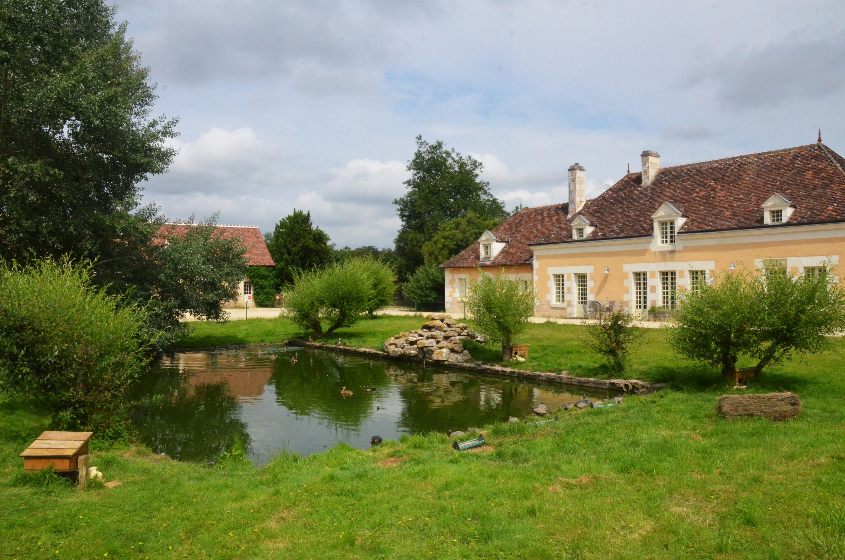 Courtyard Waterfowl Enclosure at Haute-Touche, 14/06/18