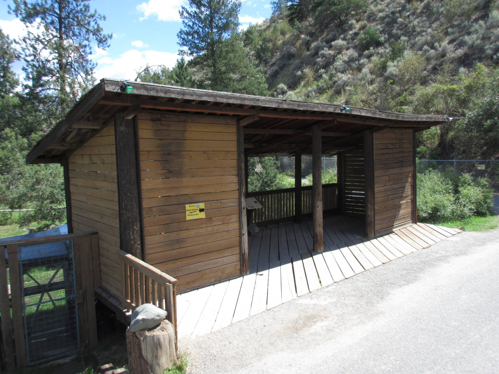 Coyote Exhibit - Viewing Platform