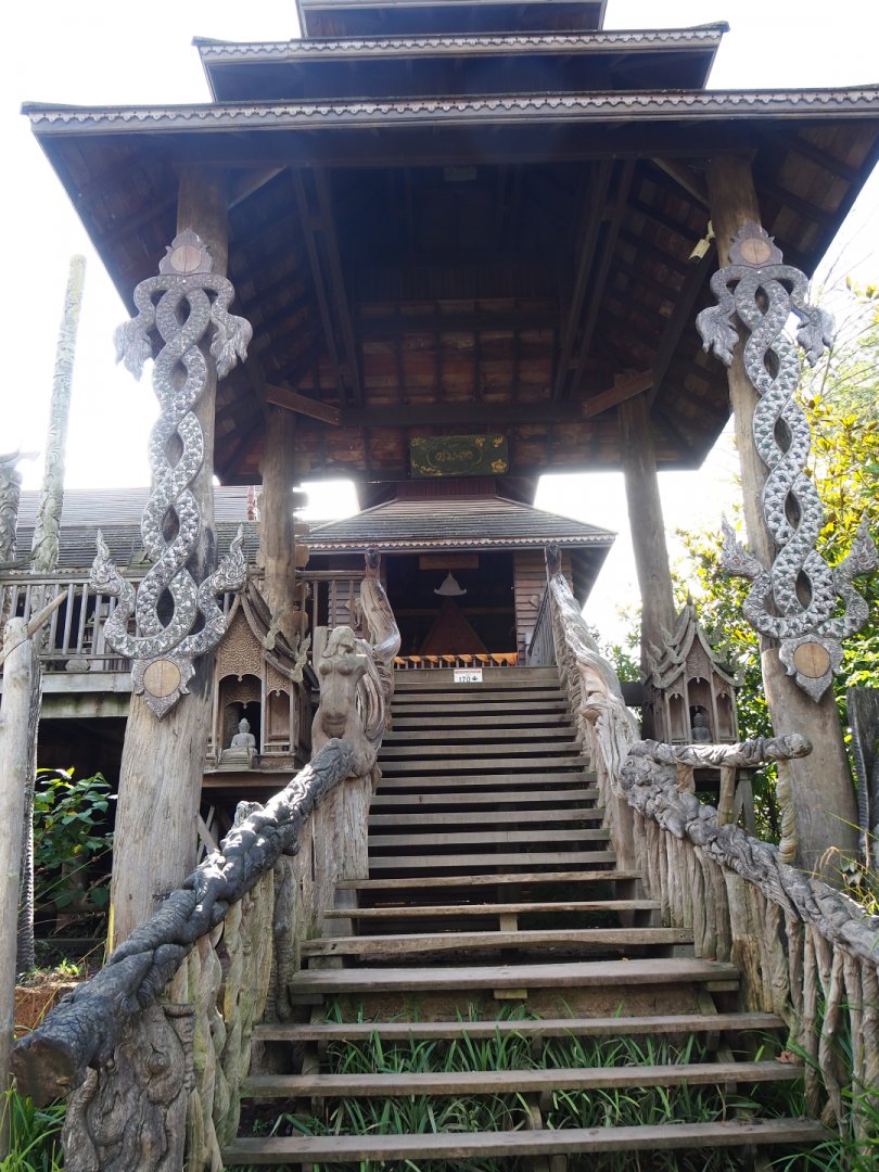 Craftman's house - Asian wooden house with wood carvings, 2019-10-04