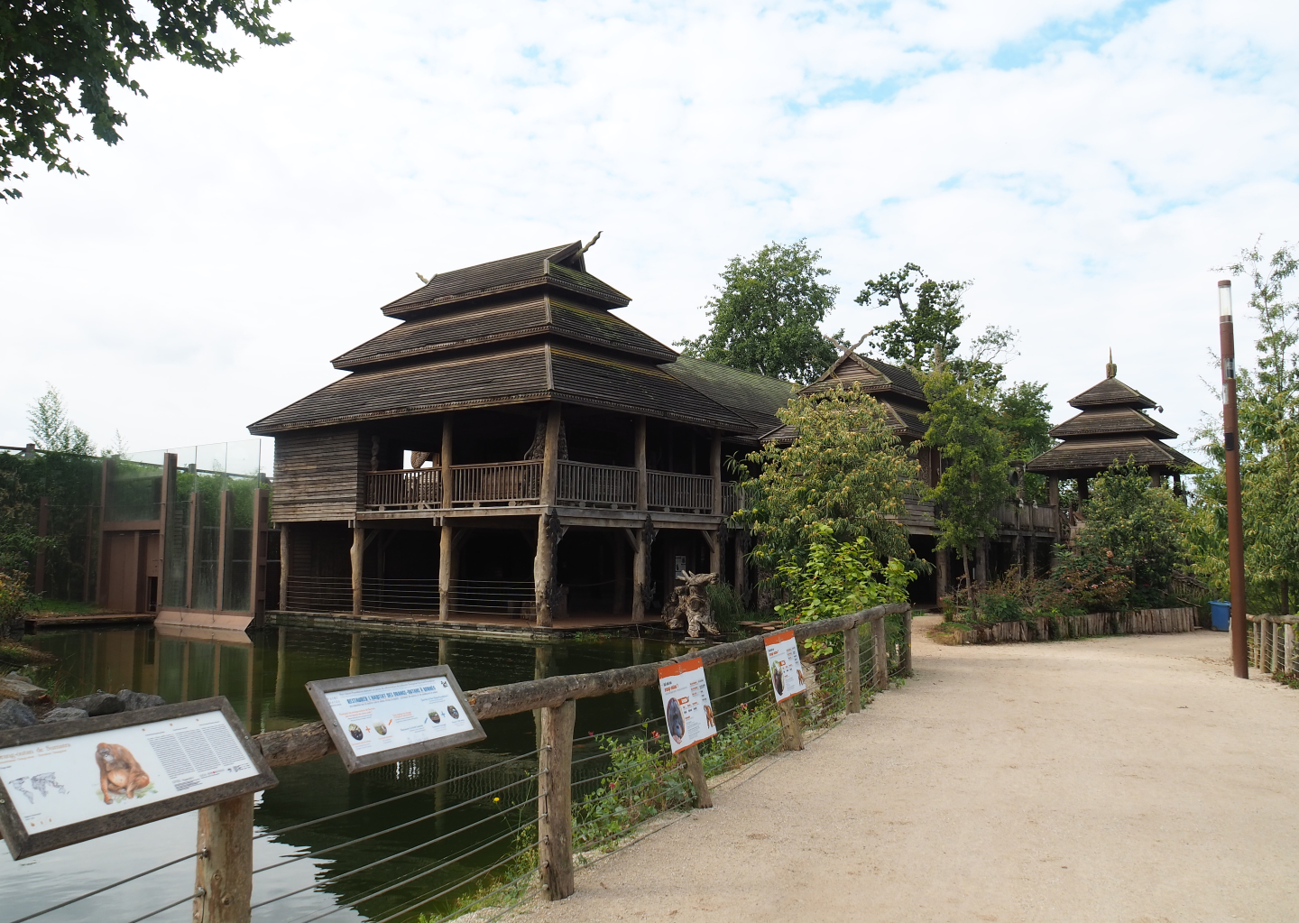 Craftman's House with wood carving and smaller orangutan house, 2022-09-15