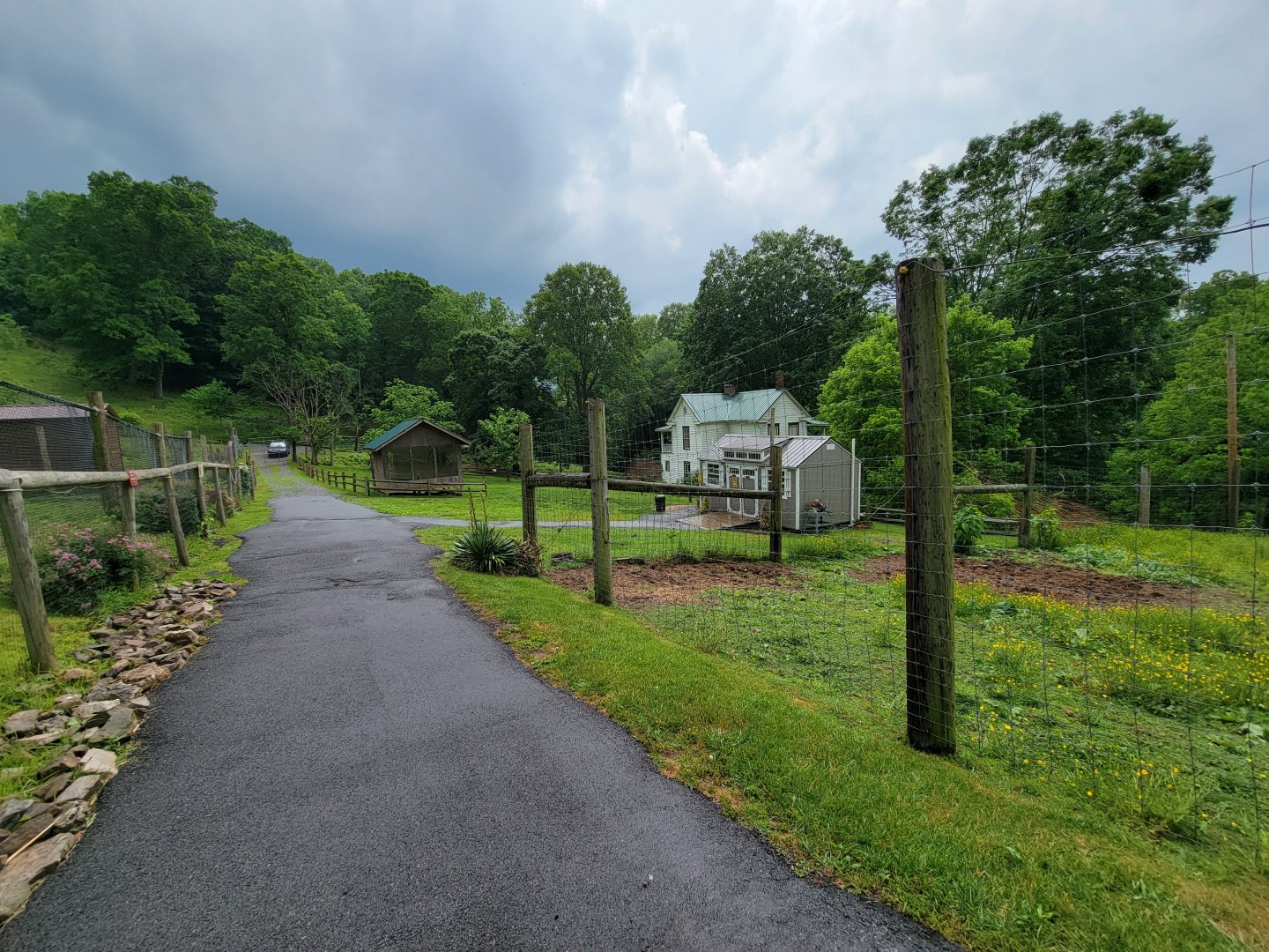 Creation Kingdom - Path to bathrooms, red ruffed lemur