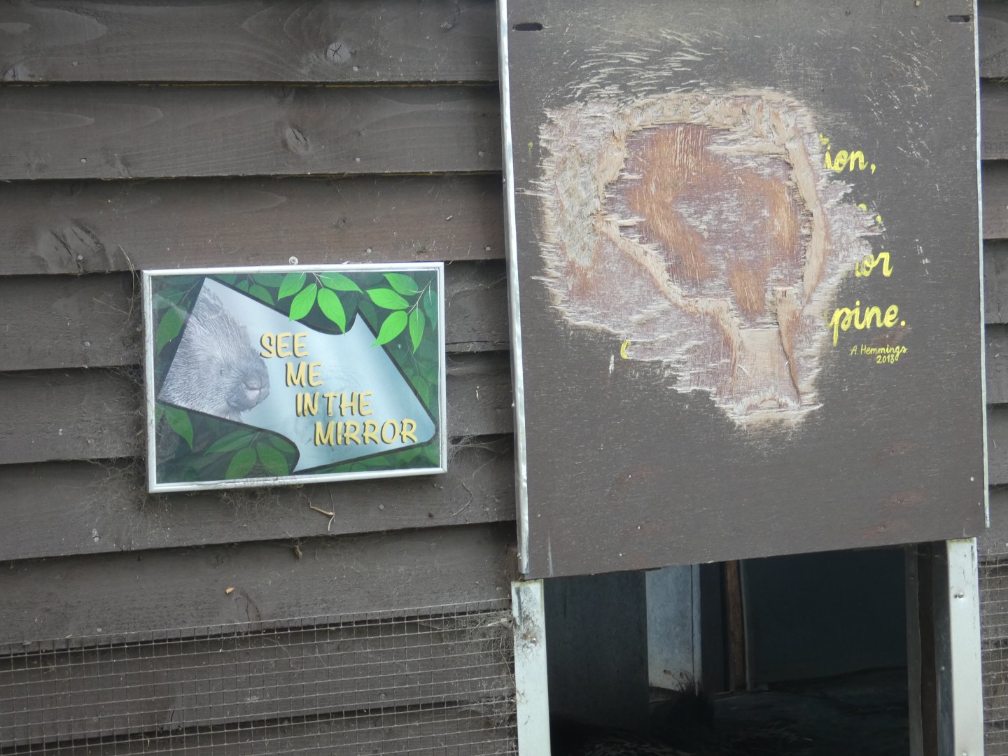 Crested Porcupine viewing signage