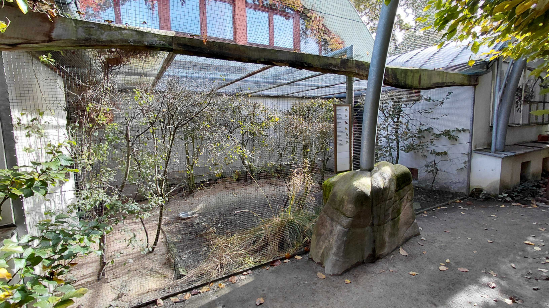 Czech forest - small birds aviary