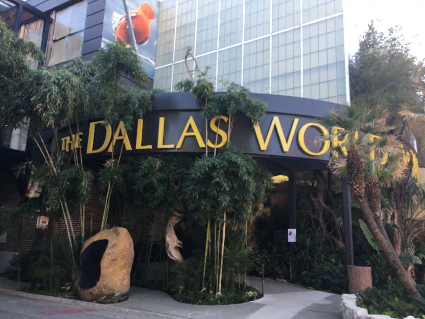 Dallas World Aquarium Main Entrance
