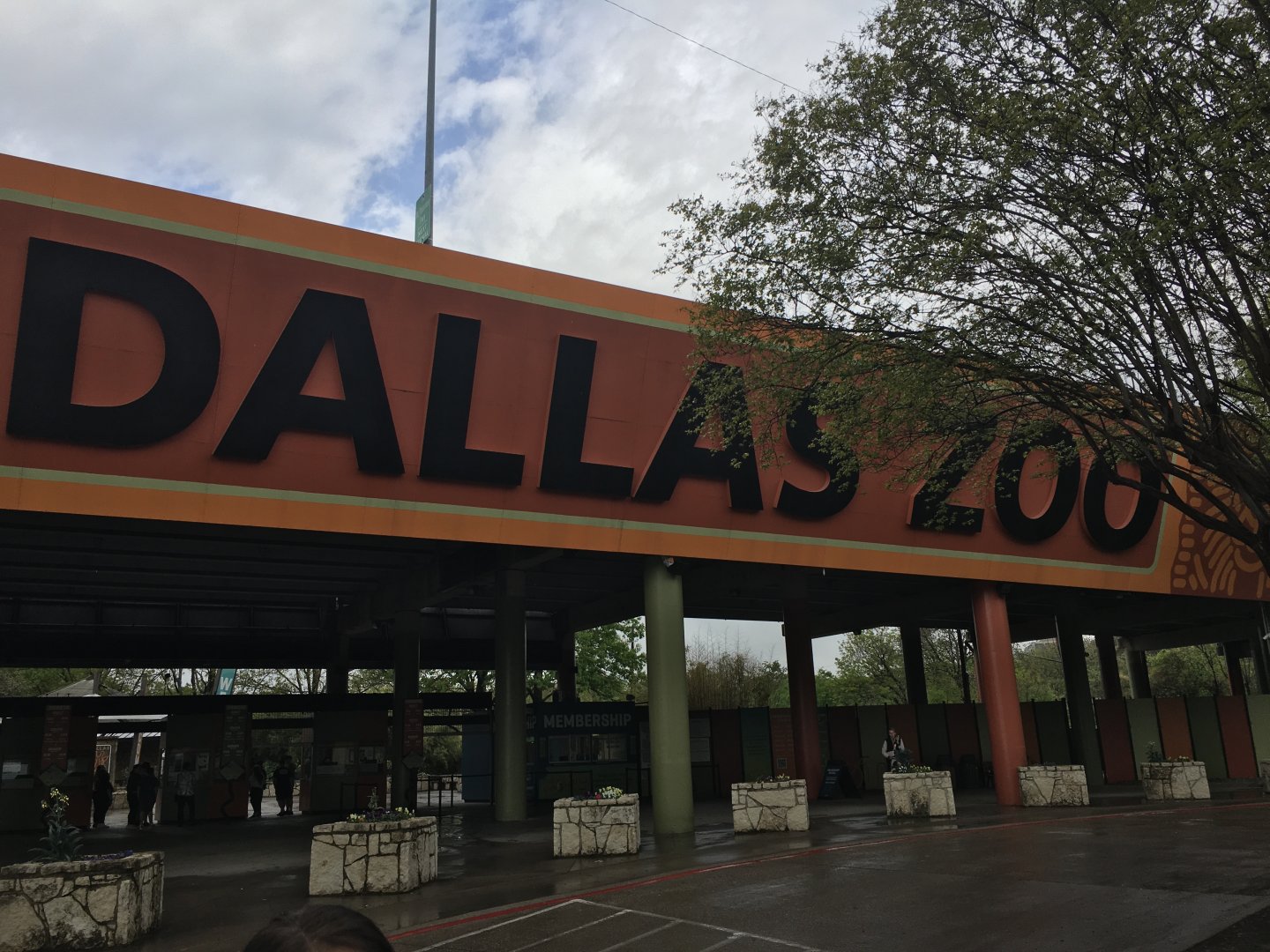 Dallas Zoo Entrance