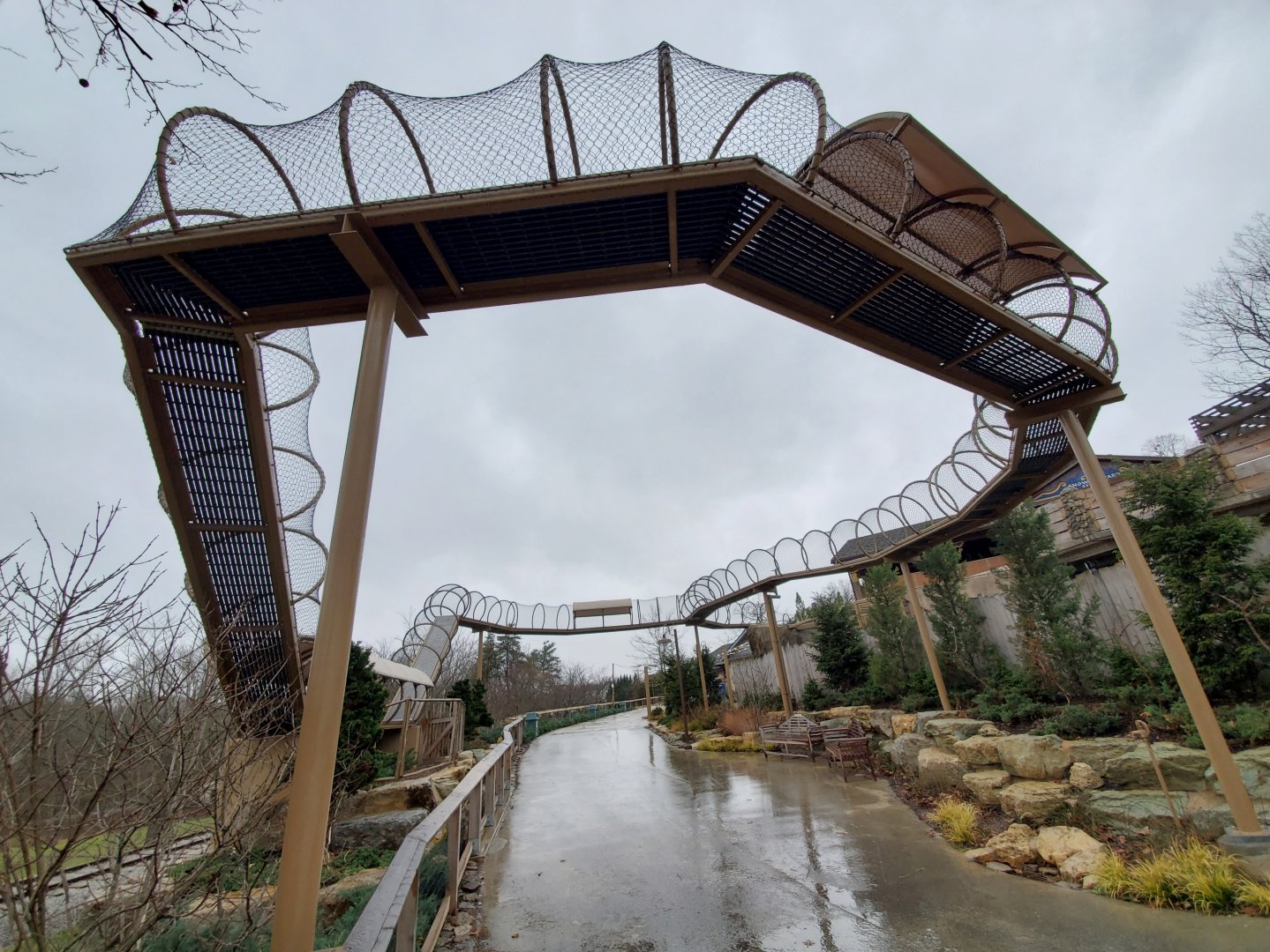 Dec. 2019 - New! Snow Leopard Pass Overhead Tunnel