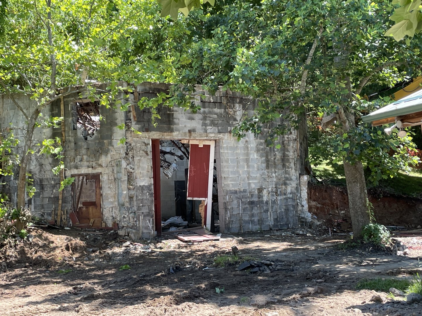 demo of old 1960s elephant house