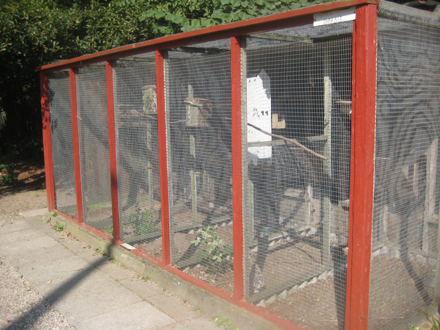 Den Jydske Rosenpark - Older aviaries
