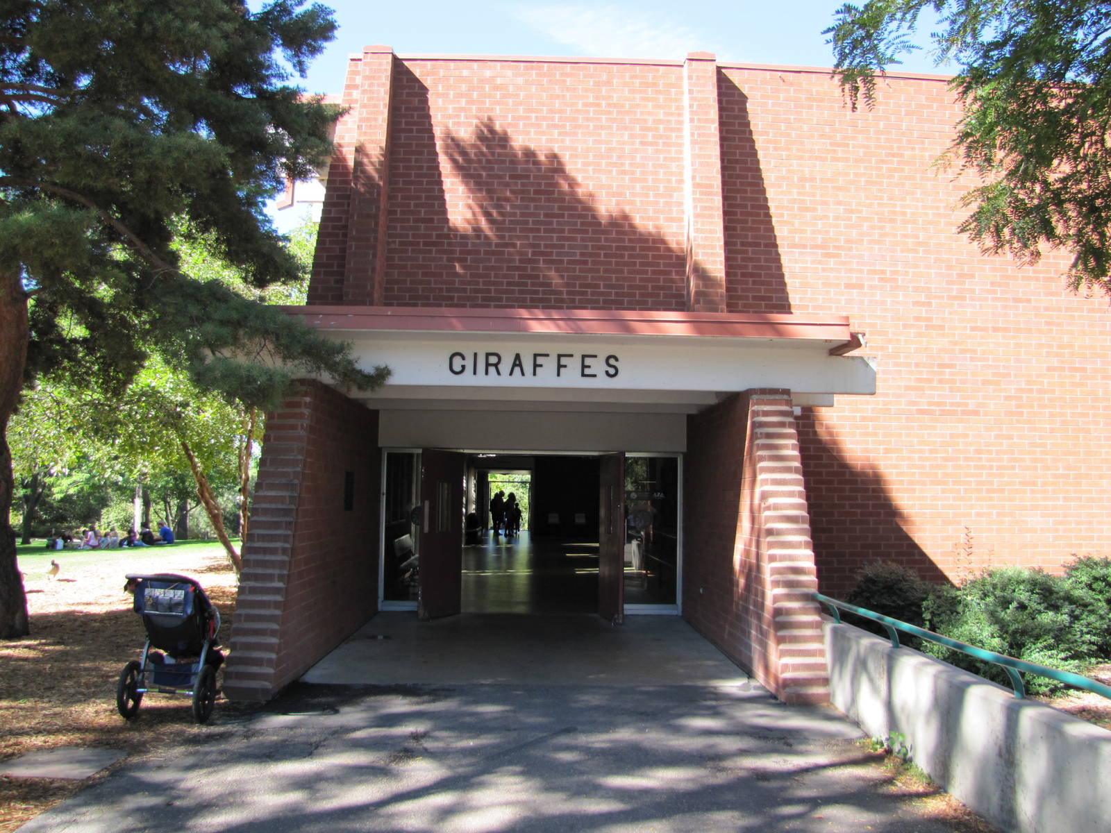 Denver Zoo 2010 - Entrance to the Giraffe building
