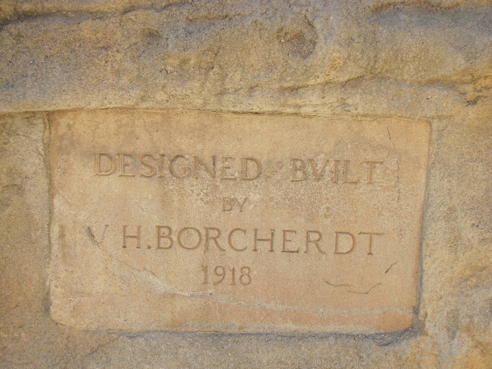 Denver Zoo 2010 - Sign on the historic Bear Mountain