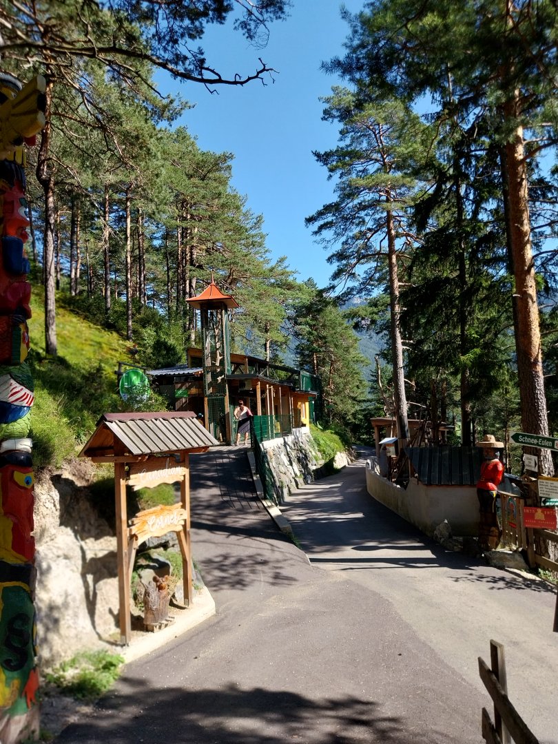 Der Weisser Zoo & Kameltheater Kernhof - General view