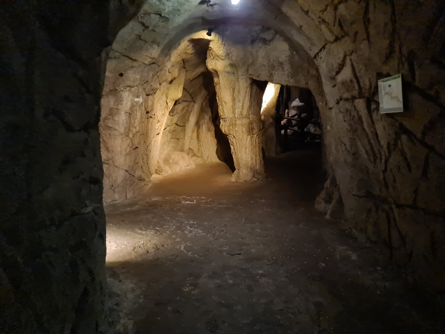 Desert - Cave area connecting the Bush and Desert