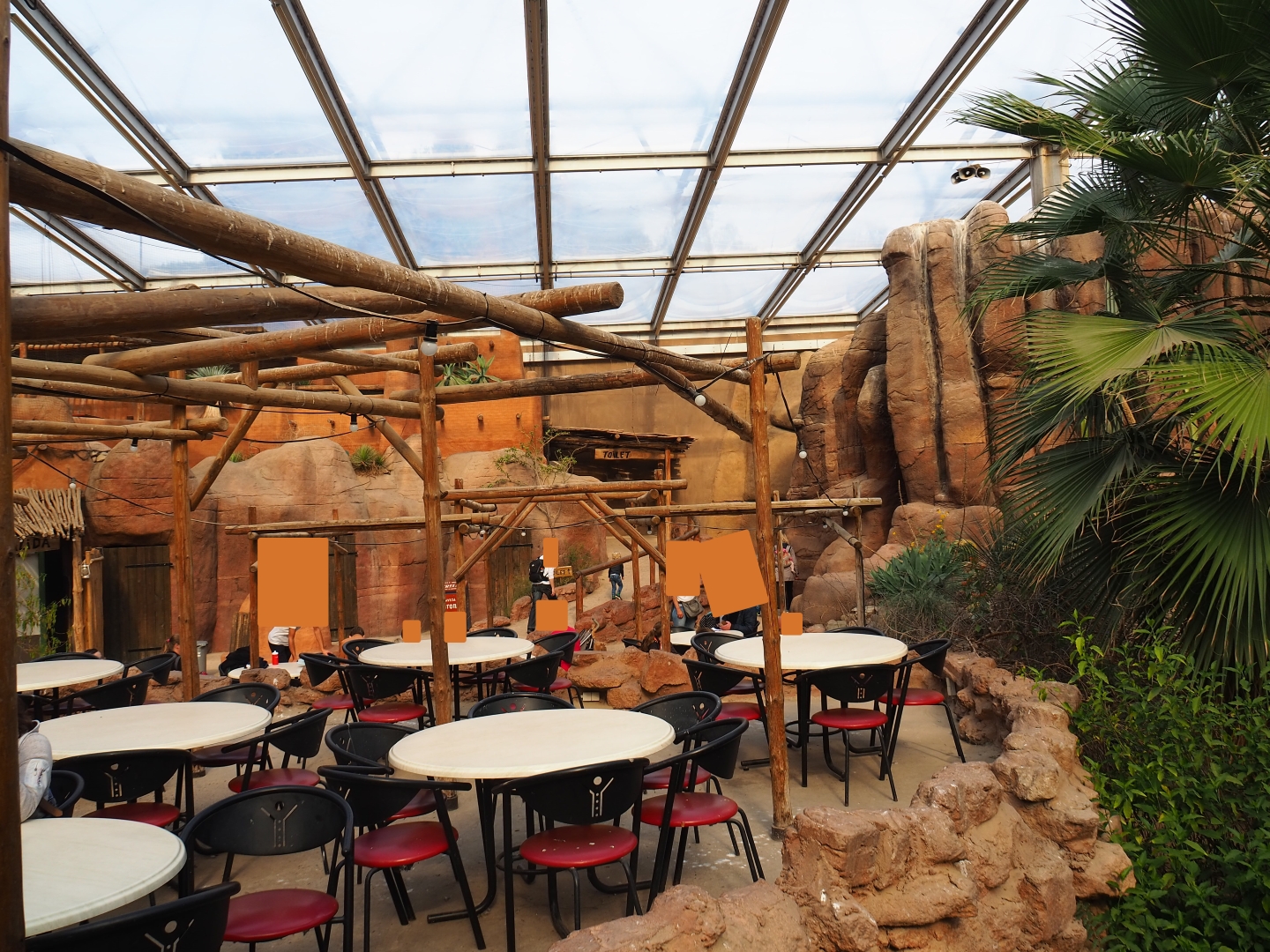 Desert restaurant and terrace area (Sep 16th, 2018)
