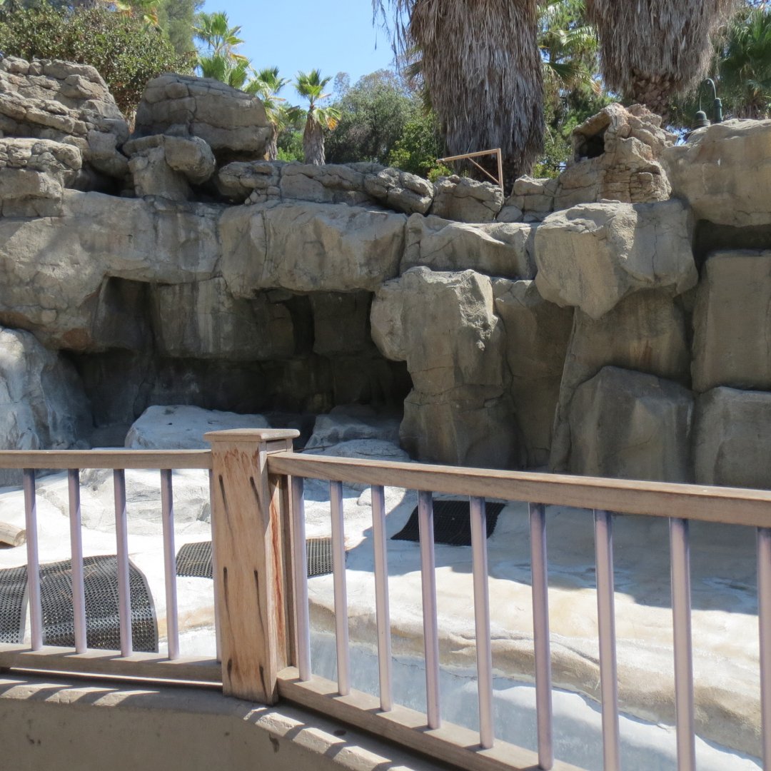 Desert Trail - Empty Pinniped Pool