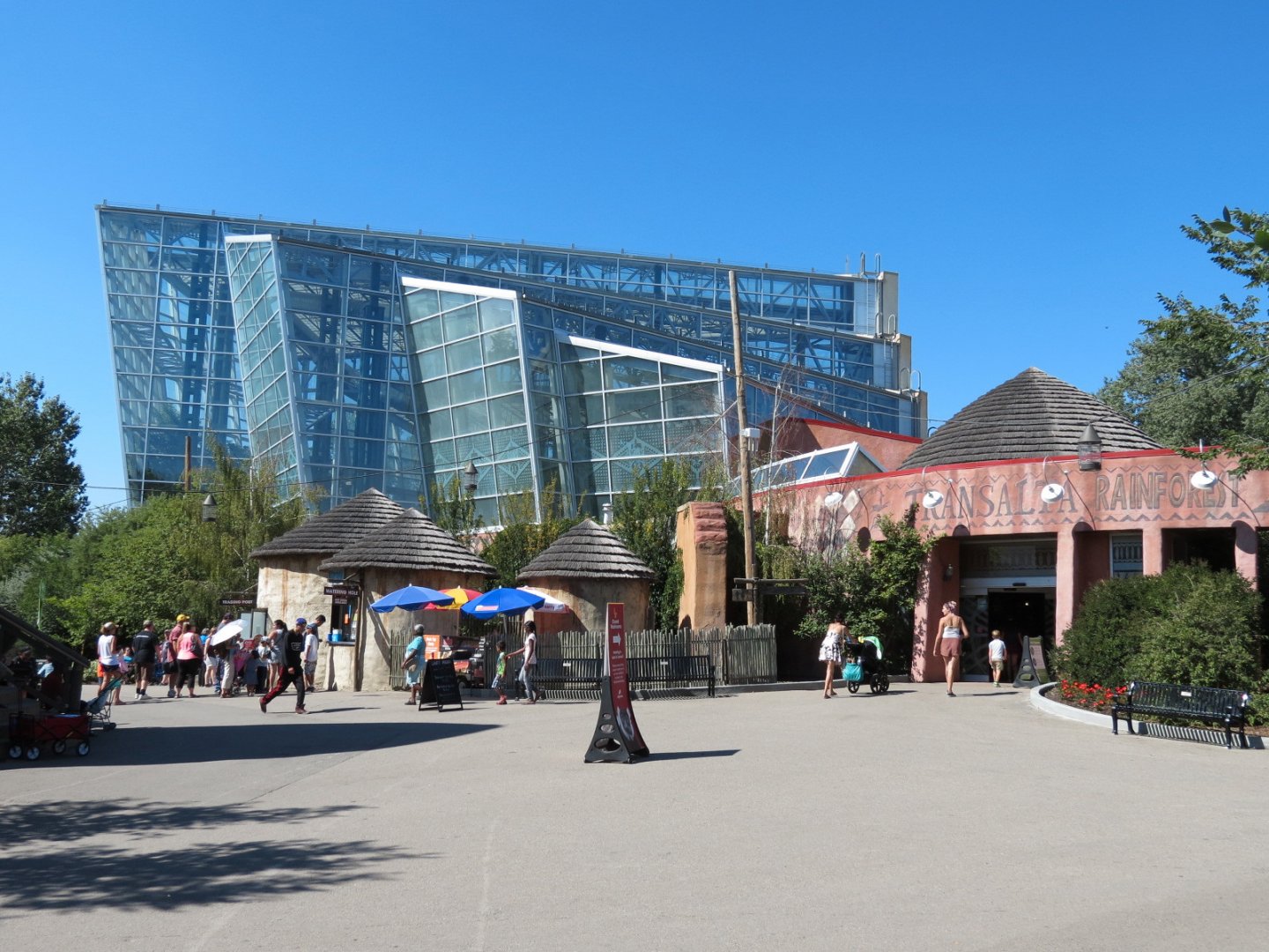 Destination Africa - Rainforest Building Exterior