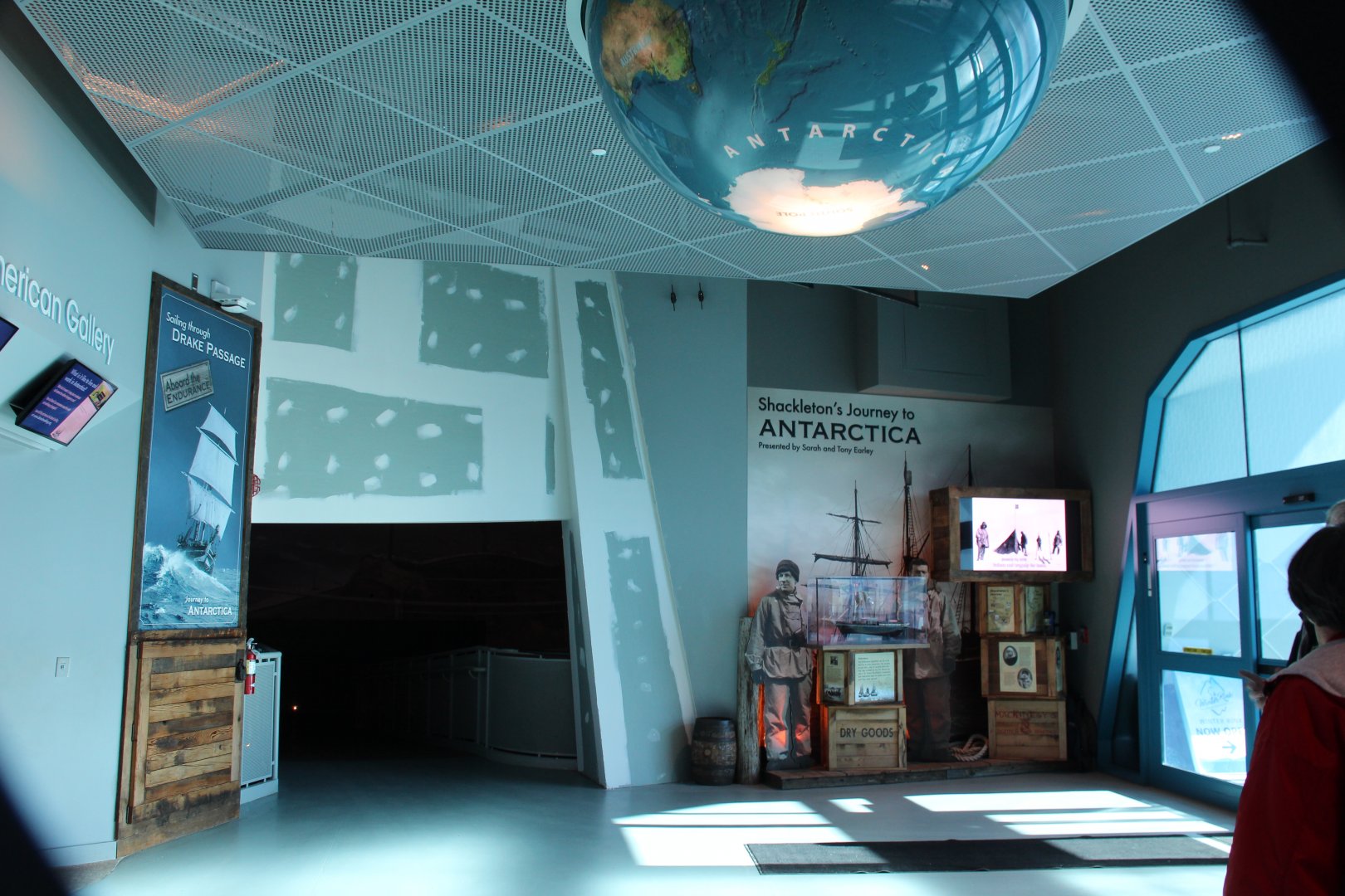 Detroit Zoo - Polk Penguin Conservation Center - East entrance foyer