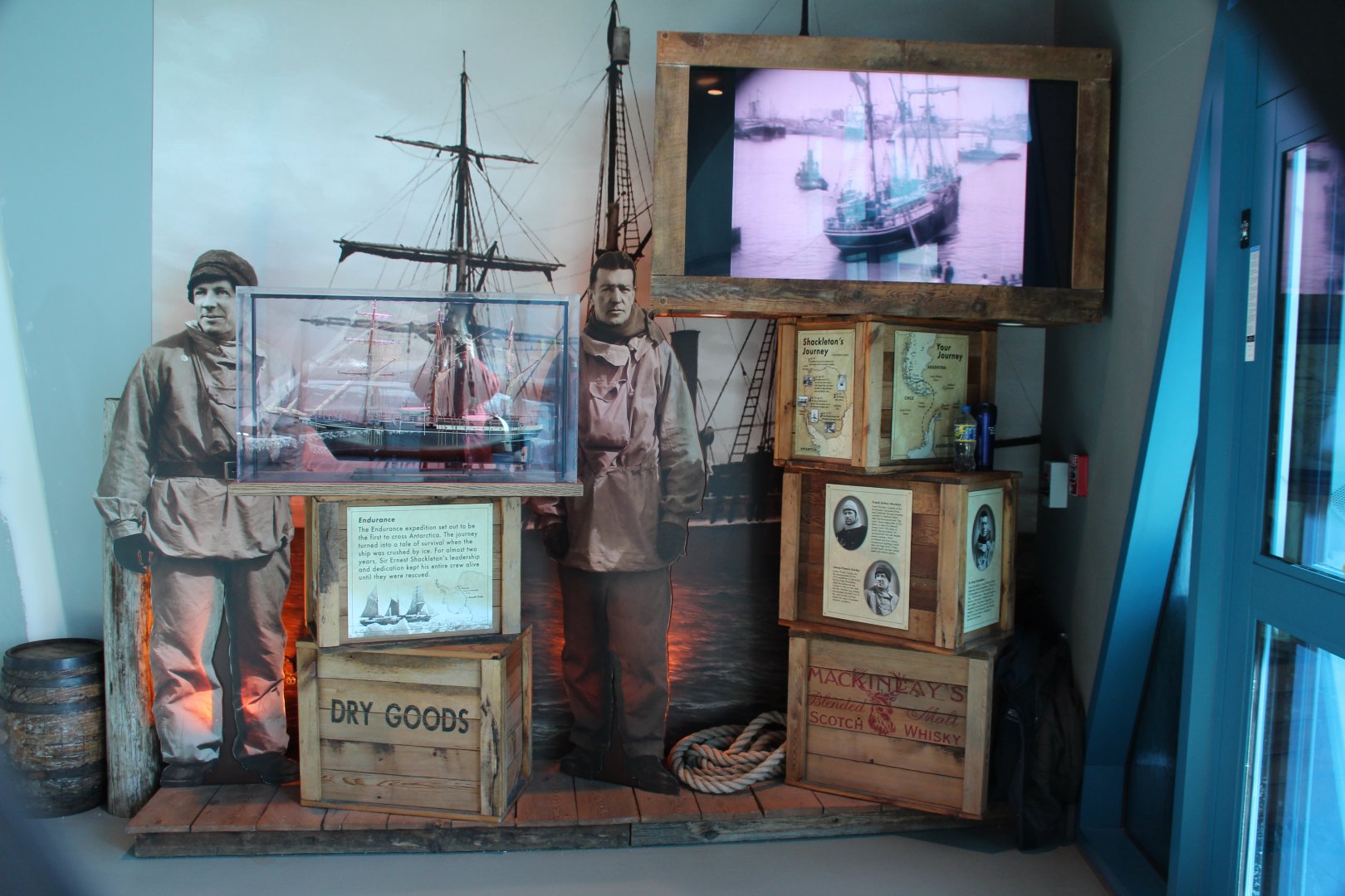 Detroit Zoo - Polk Penguin Conservation Center - East foyer display