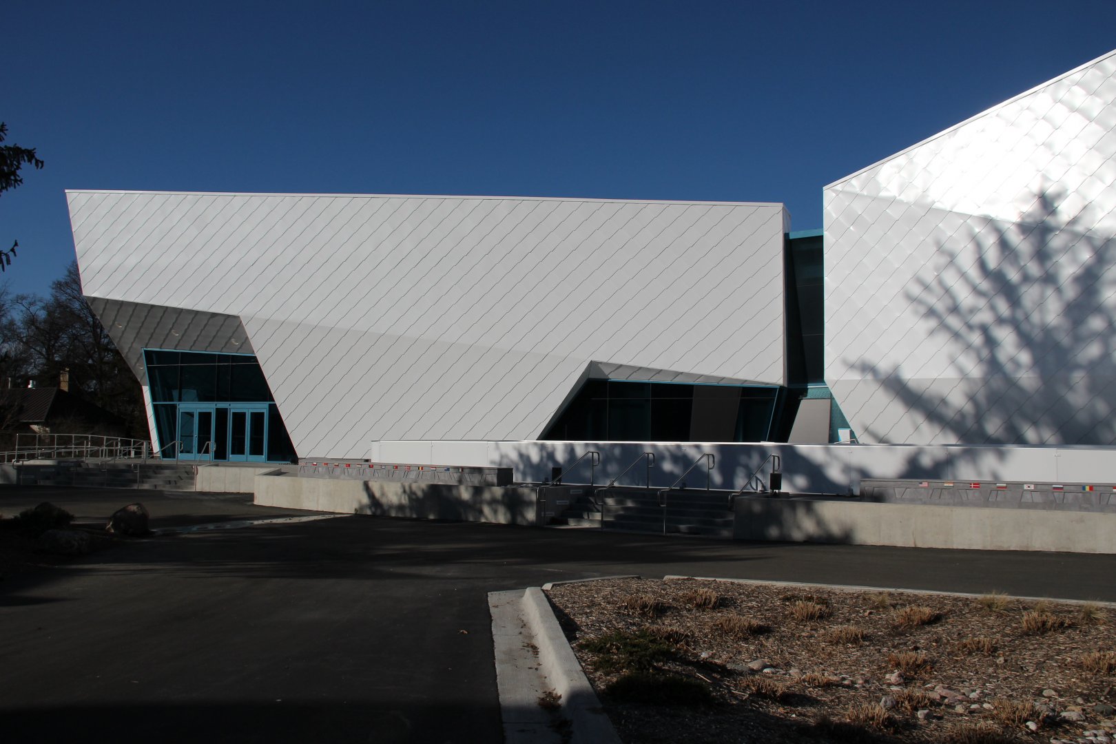 Detroit Zoo - Polk Penguin Conservation Center
