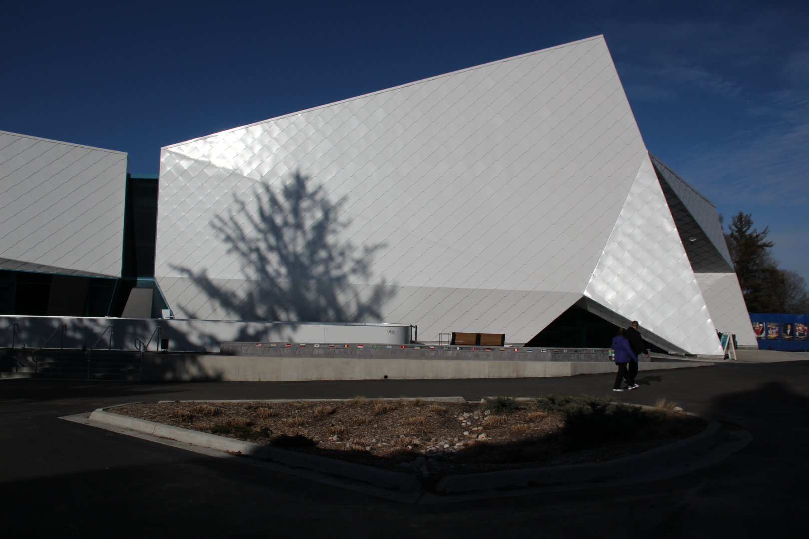 Detroit Zoo - Polk Penguin Conservation Center