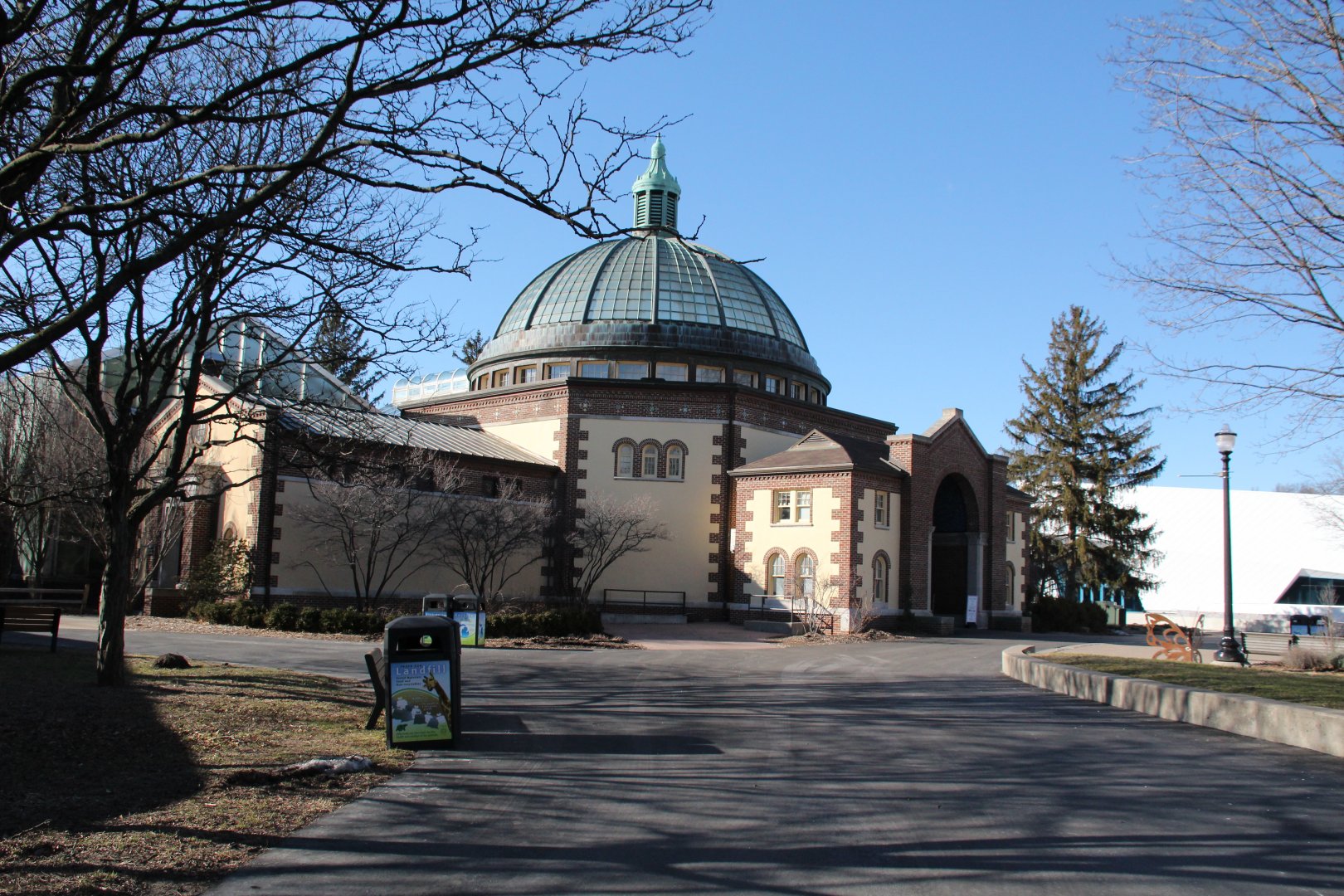Detroit Zoo - Wildlife Interpretive Gallery