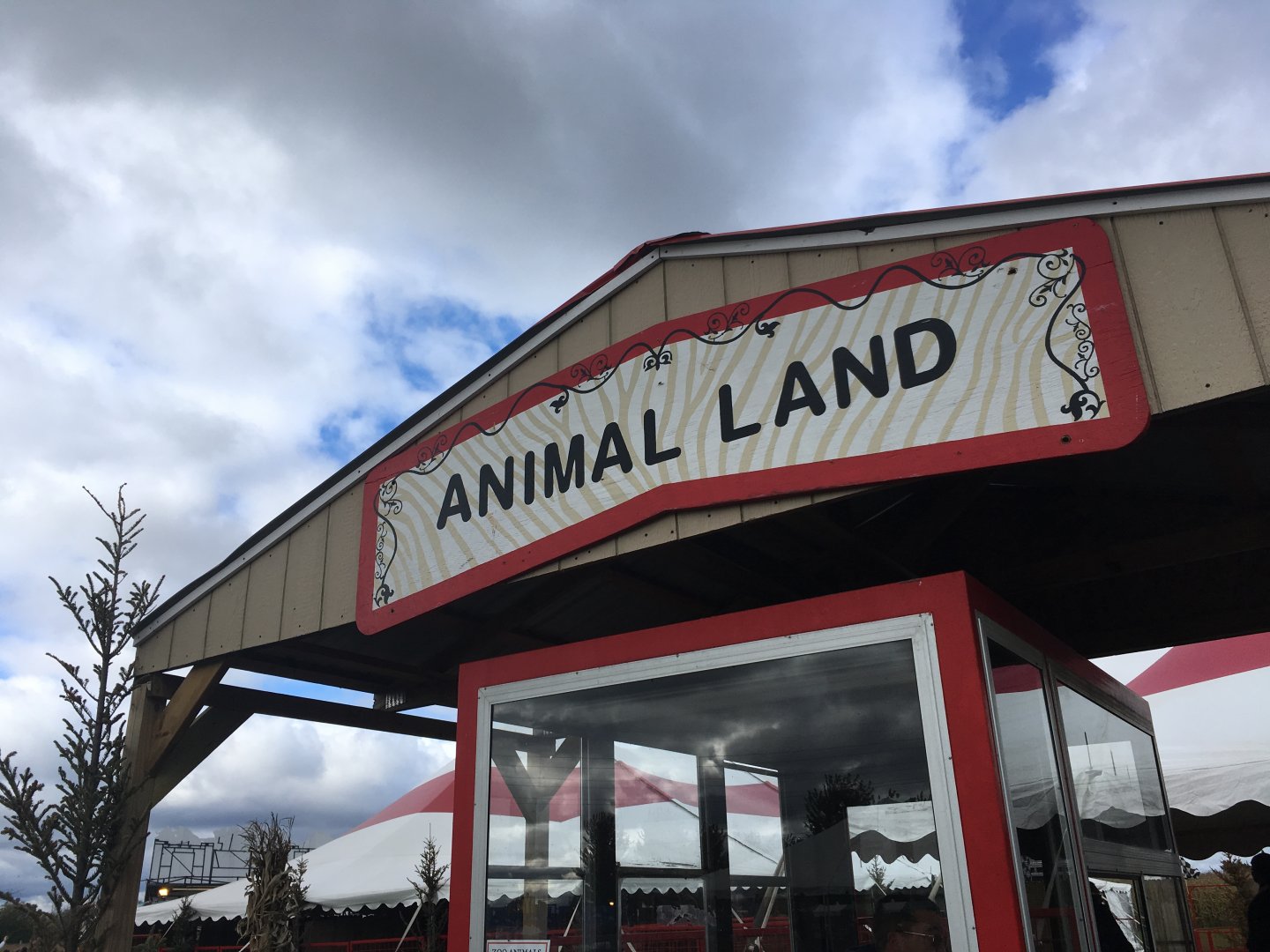 Didier Farms - Animal Land Zoo Entrance