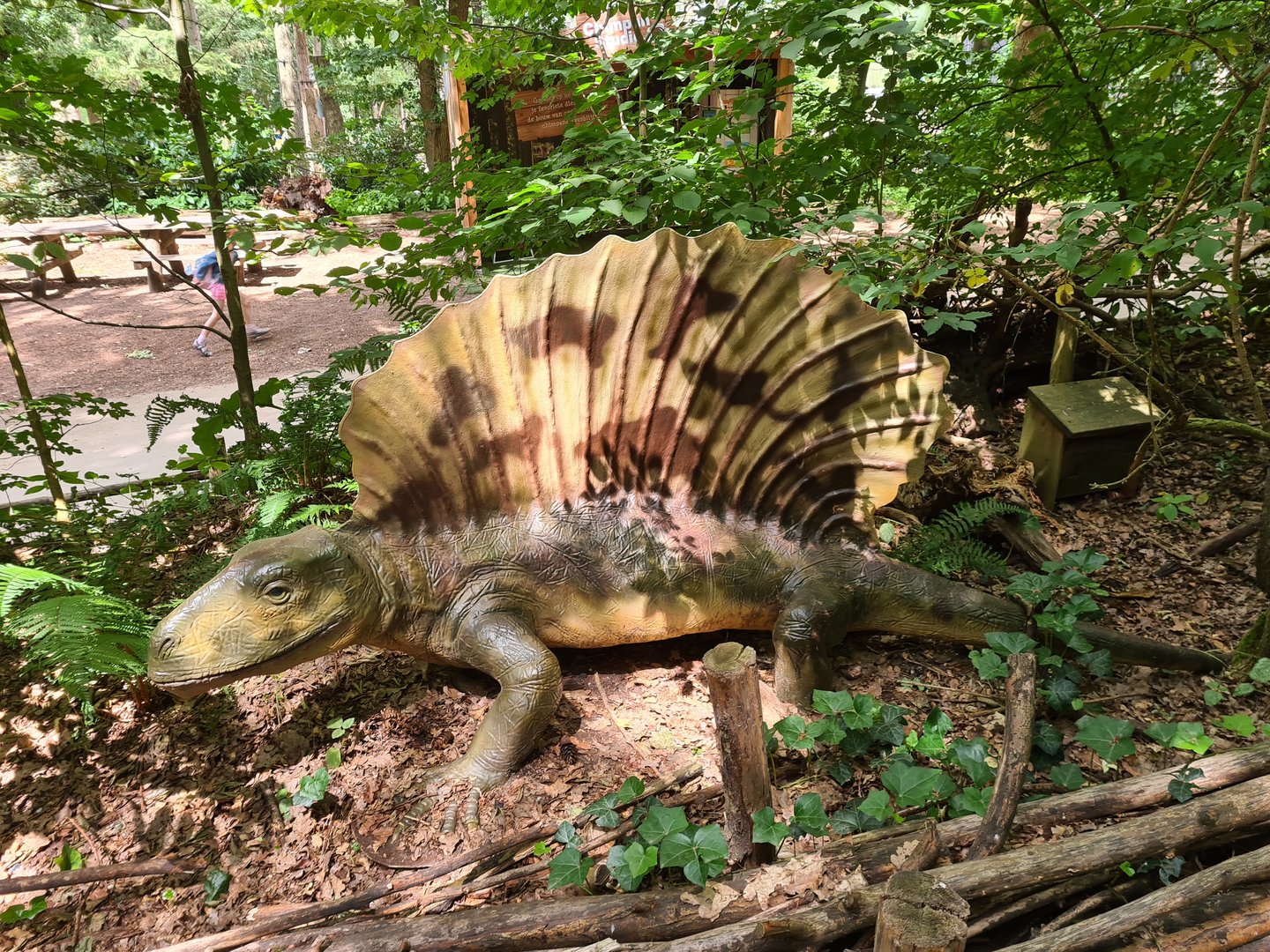 Dino forest - Edaphosaurus