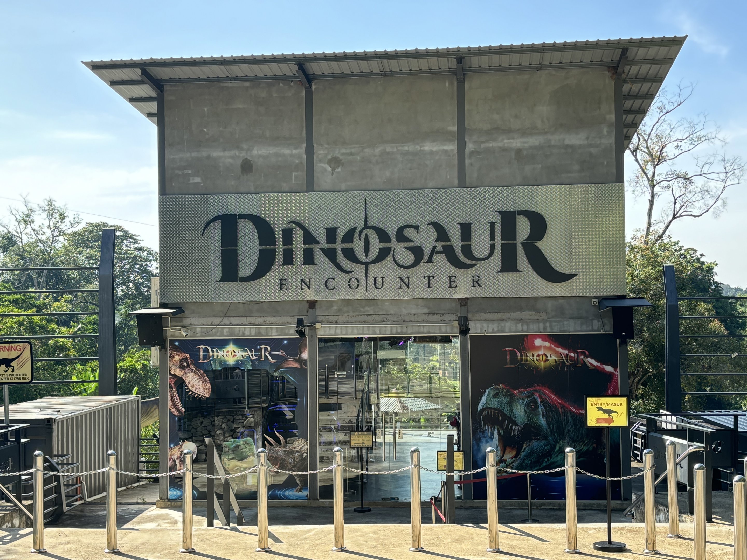 Dinosaur Encounter Ride