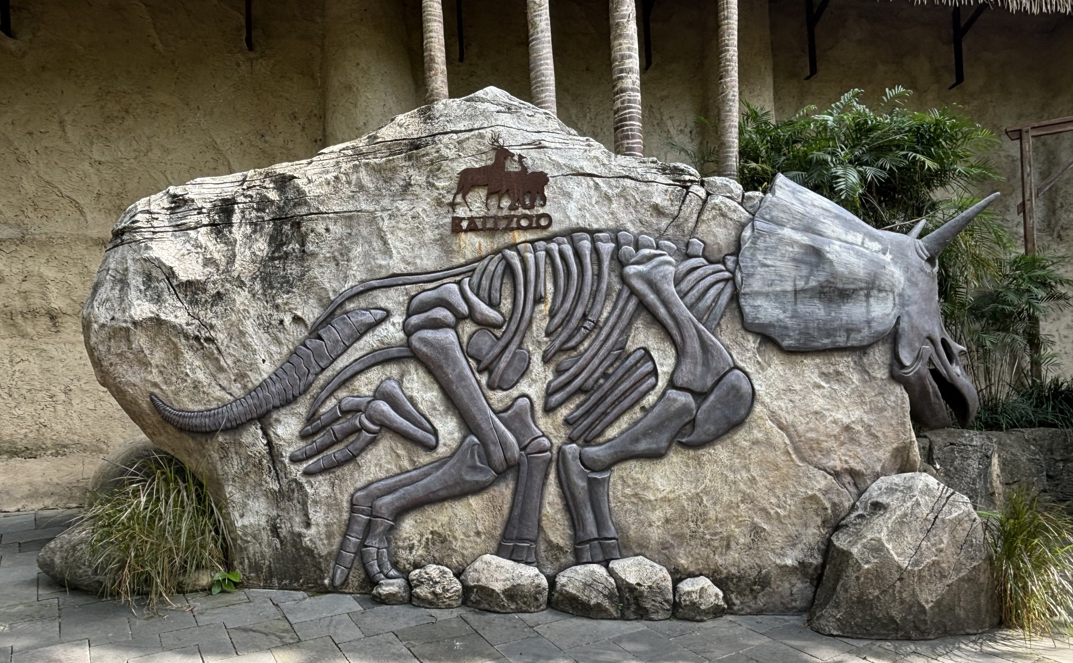 Dinosaur Fossil Statue