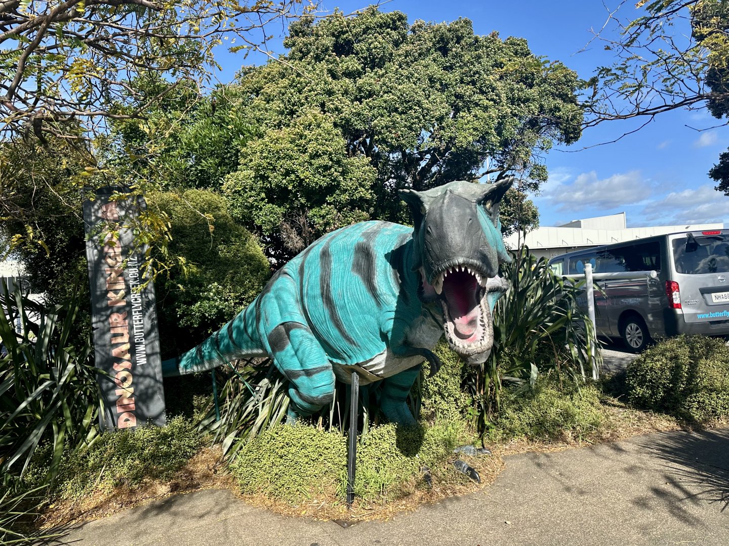 Dinosaur Model - Entrance