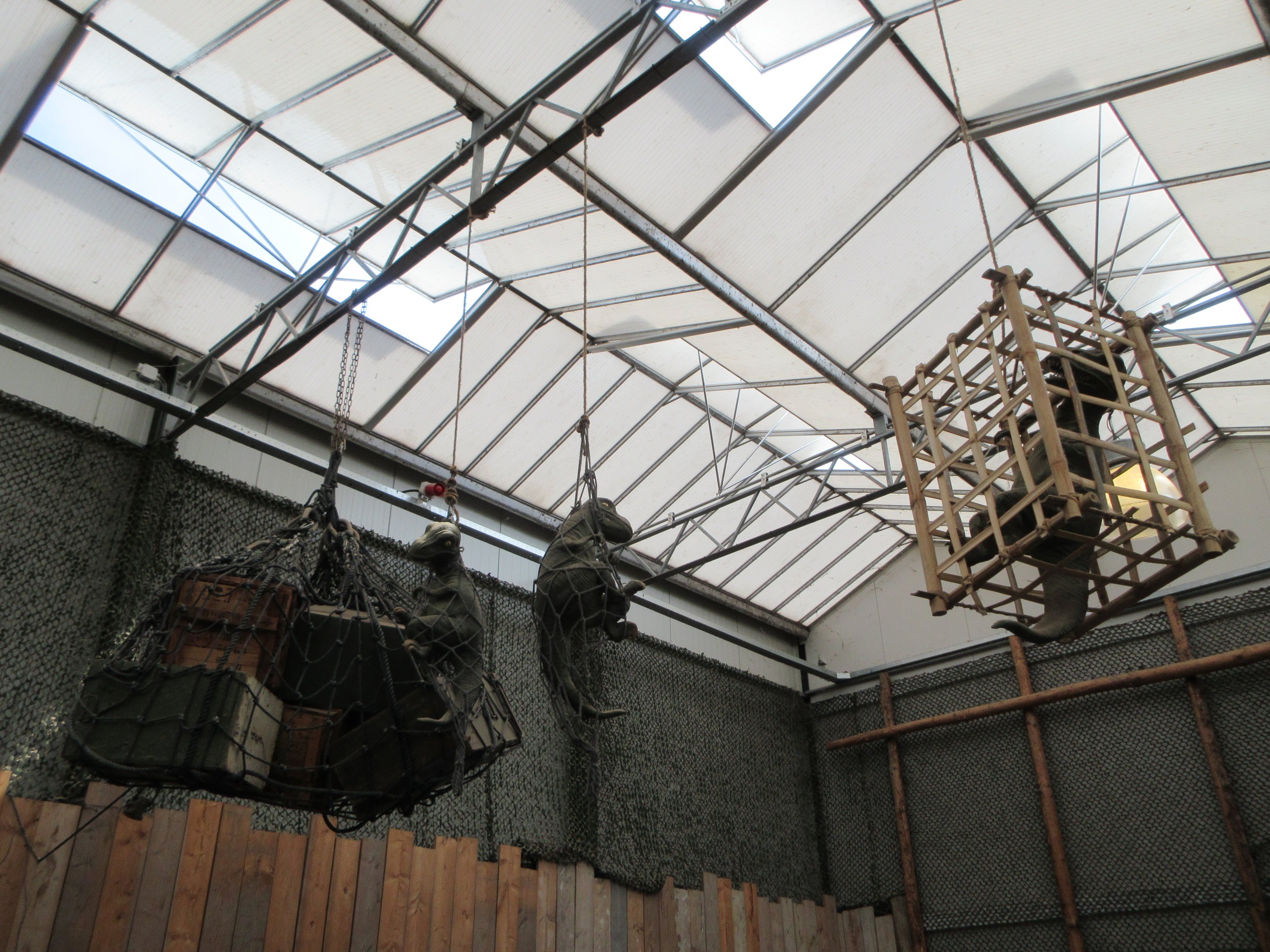 Dinosaur Room - Trapped Dinos