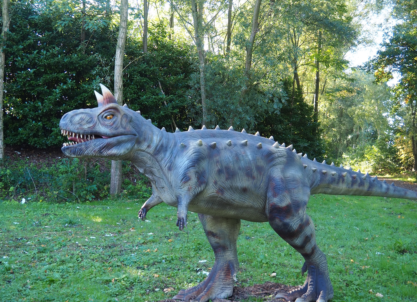 Dinosaur Weeks - Albertosaurus sculpture, 2022-10-09