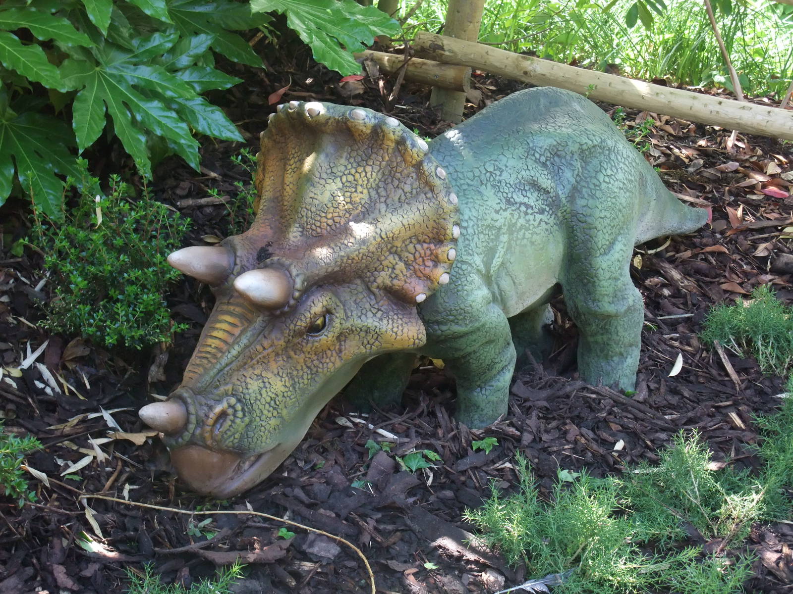 Dinosaurs at Large! - Chester, 16/07/11