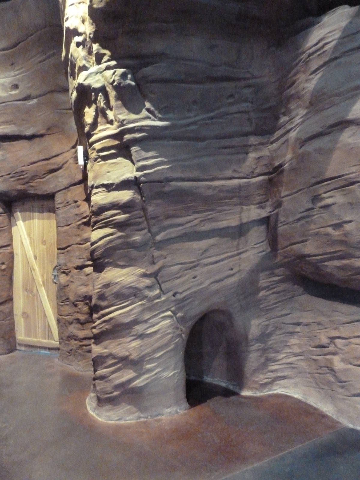 Discover Utah - Entrance Hallway