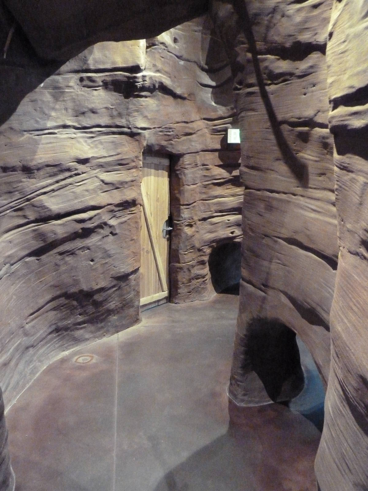 Discover Utah - Entrance Hallway