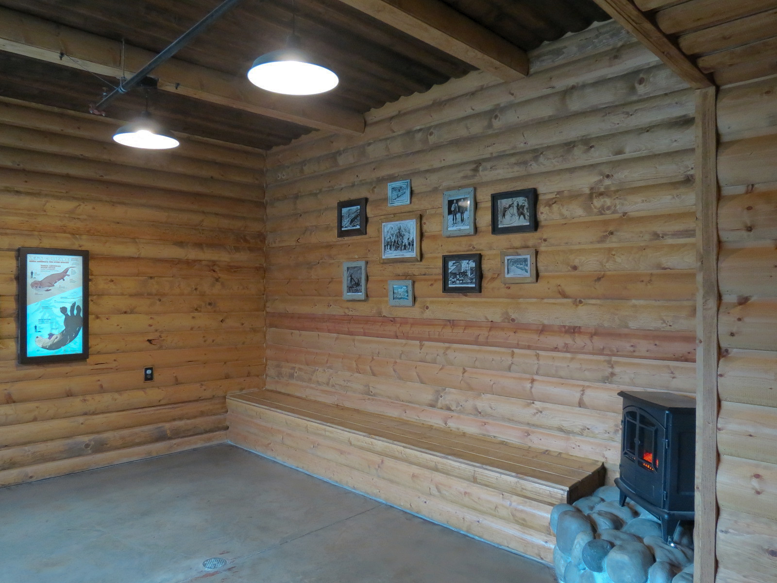 Discover Utah - North American River Otter Exhibit