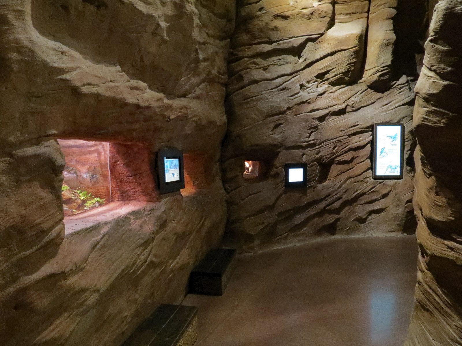 Discover Utah - Slot Canyon Exhibits