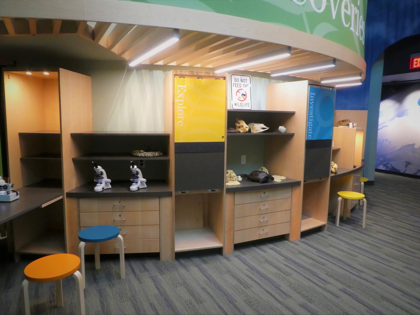 Discovery Center - Dicovery Wing - Invasive Species Gallery - Discovery Lab