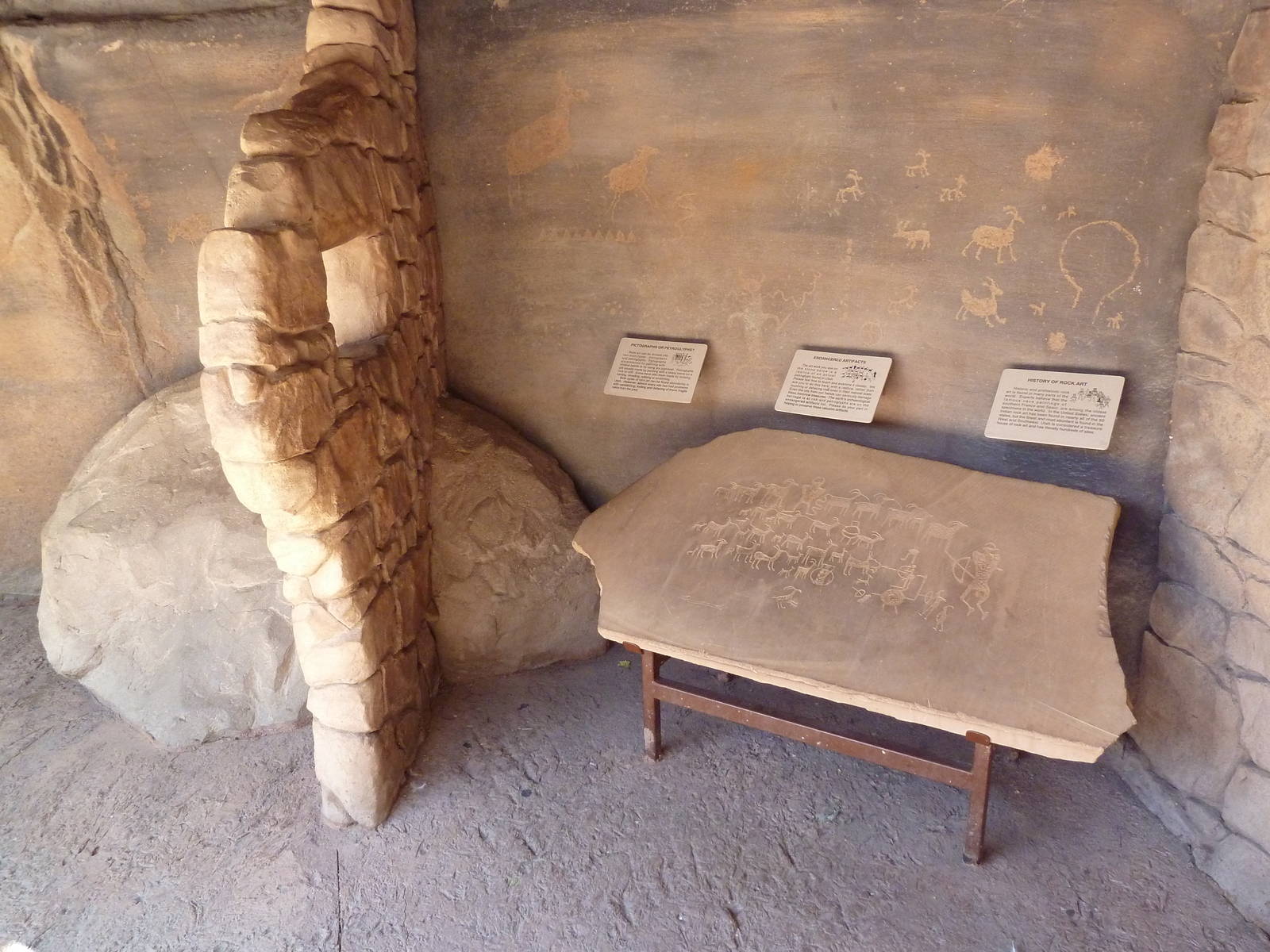 Discovery Land Children's Area - Desert Canyon