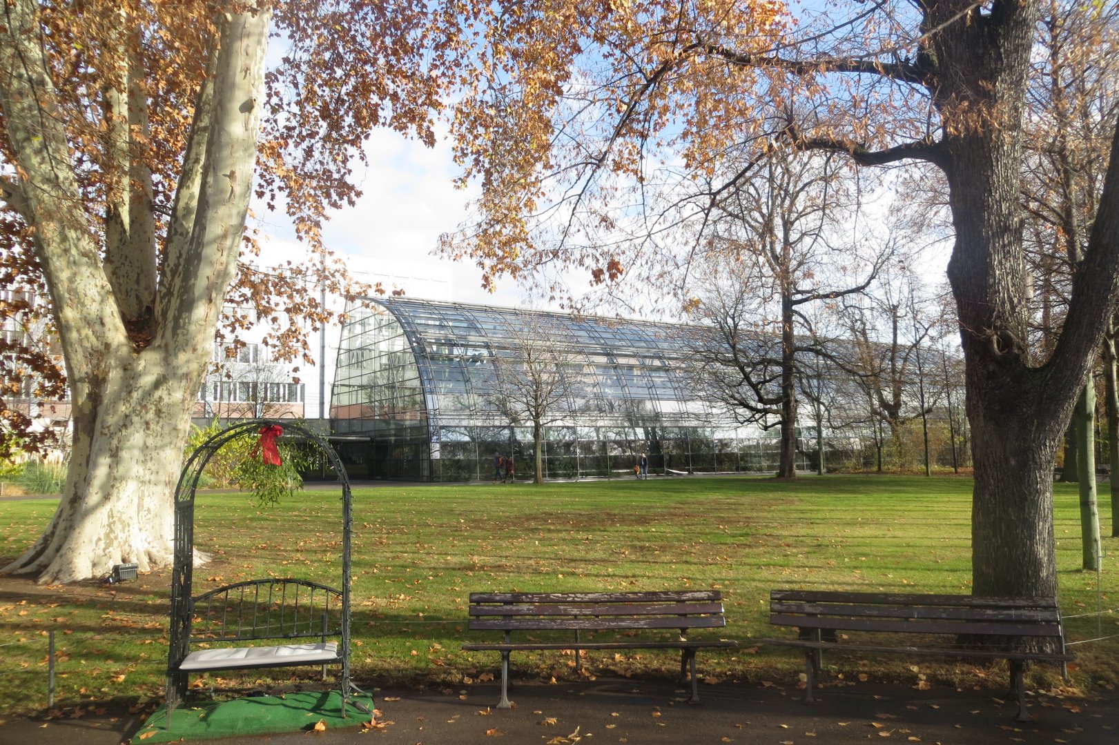 Distance view of Amazonienhaus 011218