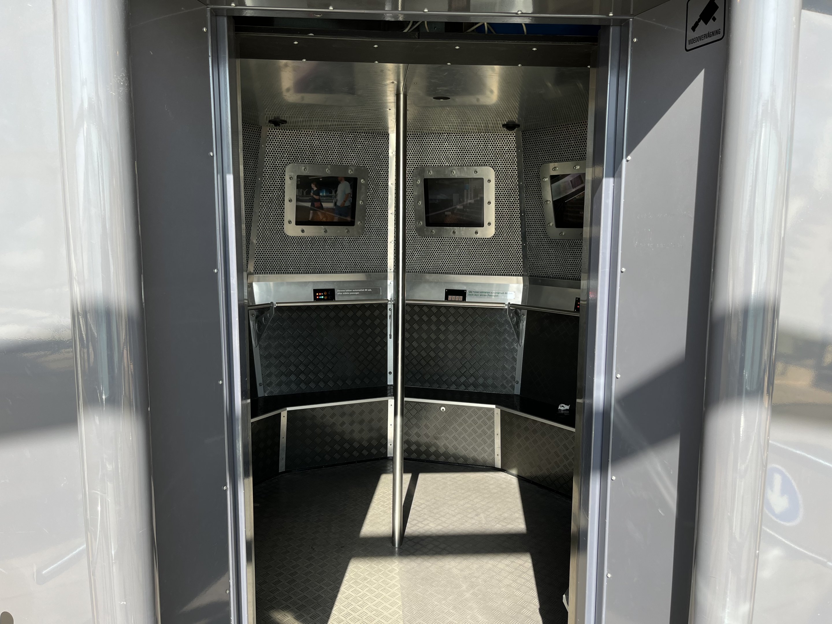 Diving Bell - interior