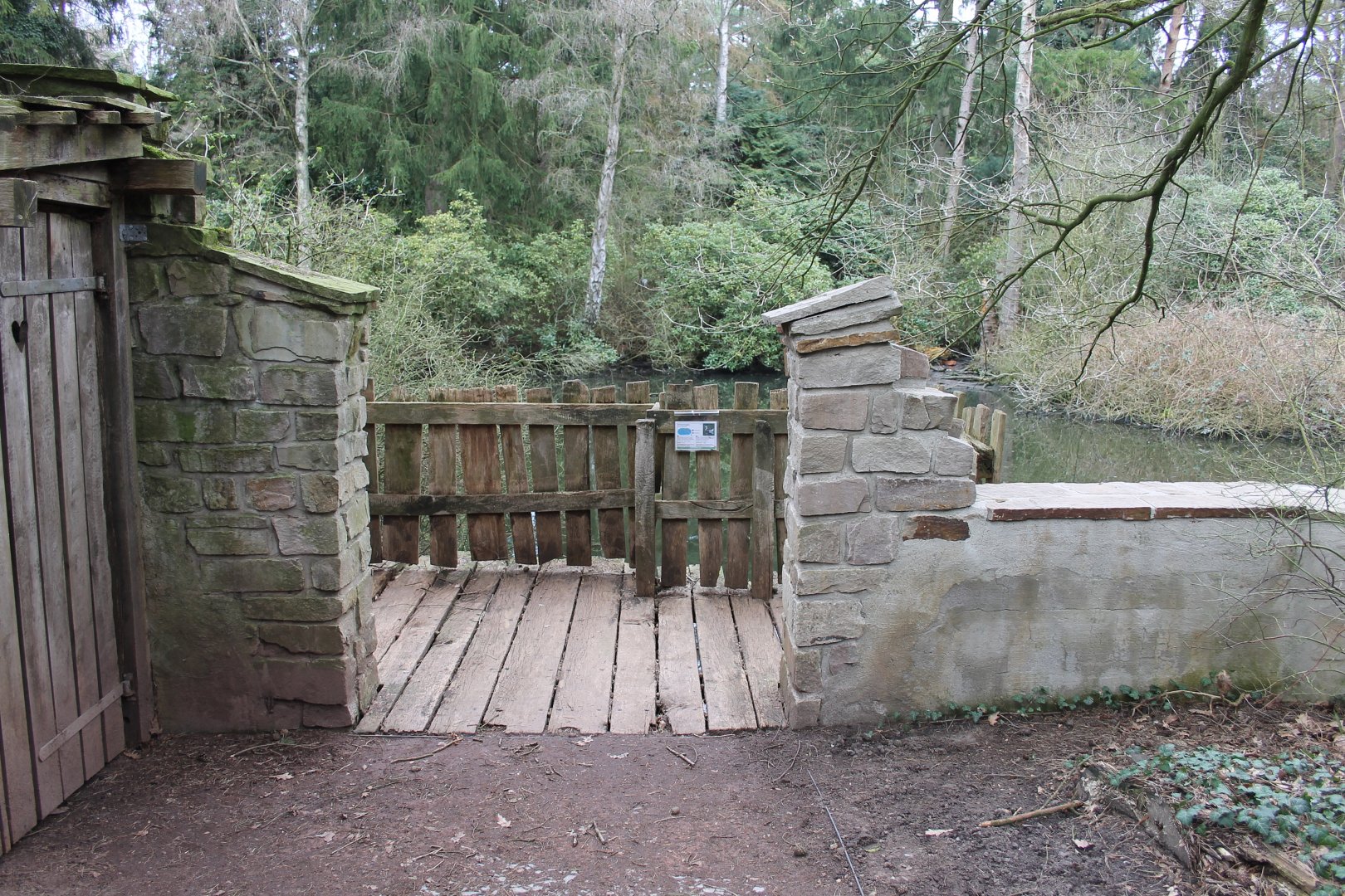 Dock "inside" the Uhu-burg (24/3-19)