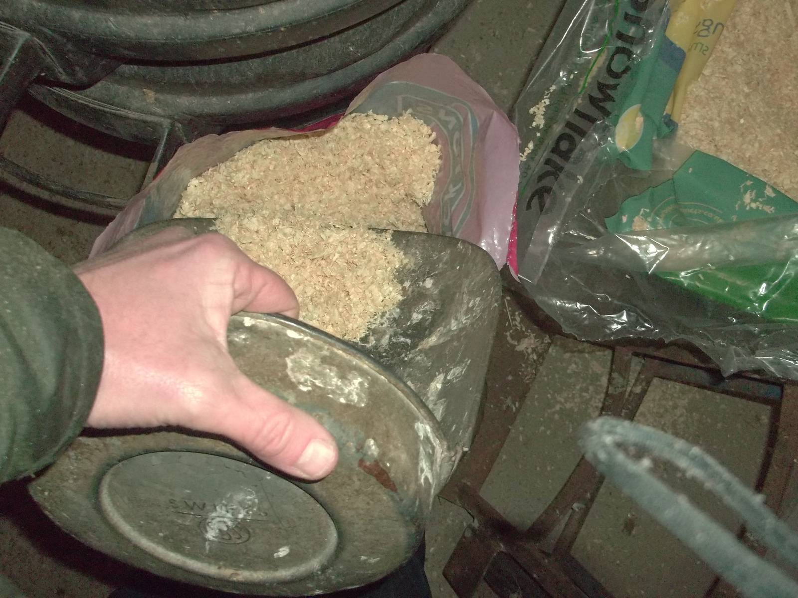 Doing the bagging up - reliving my days as the worst zoo keeper in the coun