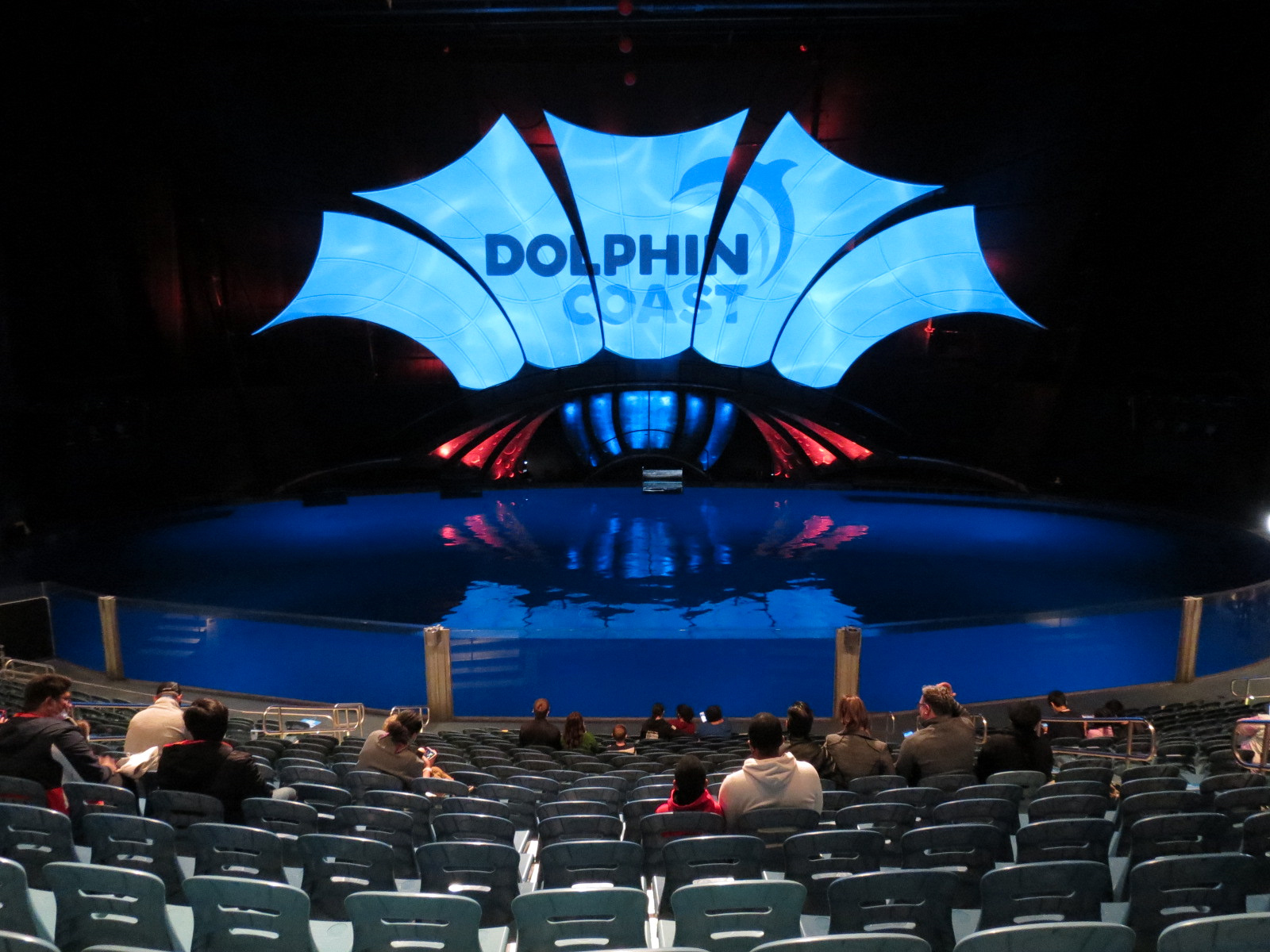 Dolphin Coast - Show Pool in Theater